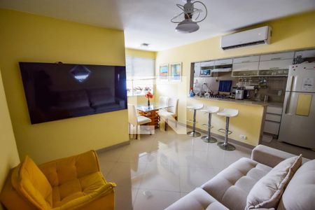 Sala de apartamento à venda com 2 quartos, 52m² em Inhaúma, Rio de Janeiro