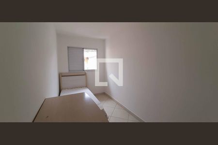 Quarto de casa para alugar com 2 quartos, 75m² em Vila Yara, Osasco