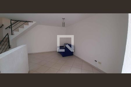 Sala de casa para alugar com 2 quartos, 75m² em Vila Yara, Osasco