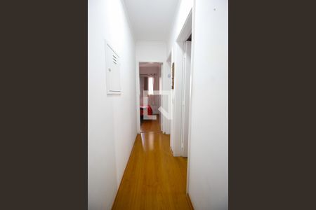 Corredor de apartamento à venda com 3 quartos, 68m² em Vila Andrade, São Paulo