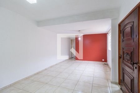 Sala de casa para alugar com 3 quartos, 250m² em Novo Osasco, Osasco