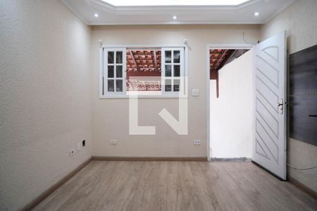 Casa para alugar com 2 quartos, 90m² em Jardim Fernandes, São Paulo