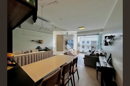 Sala  de apartamento à venda com 3 quartos, 71m² em Santo Amaro, São Paulo