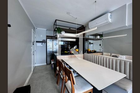 Sala  de apartamento à venda com 3 quartos, 71m² em Santo Amaro, São Paulo