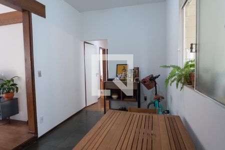 Sala de apartamento à venda com 3 quartos, 90m² em São Pedro, Belo Horizonte