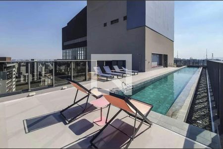 Studio à venda com 22m², 1 quarto e sem vaga Studio à venda com 22m², 1 quarto e sem vagaÁrea comum - Piscina