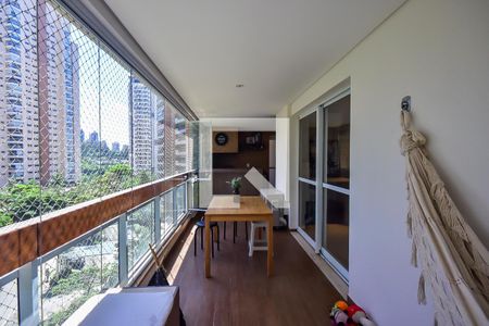 Varanda de apartamento à venda com 3 quartos, 163m² em Vila Andrade, São Paulo