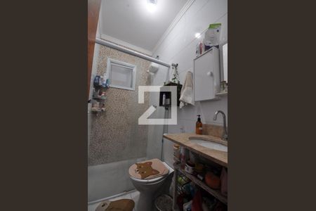 Banheiro de apartamento para alugar com 1 quarto, 45m² em Vila Constança, São Paulo