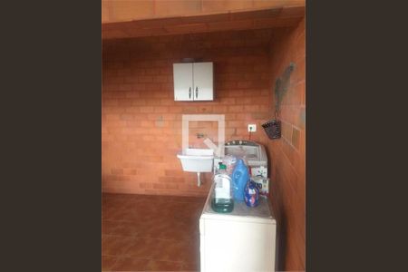 Casa à venda com 2 quartos, 120m² em Jardim Três Marias, São Paulo