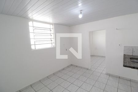 Cozinha de casa para alugar com 1 quarto, 30m² em Centro, Uberlândia