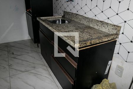 Cozinha de apartamento para alugar com 2 quartos, 64m² em São Cristóvão, Salvador