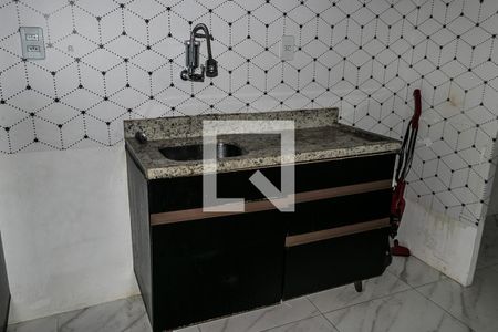 Cozinha de apartamento para alugar com 2 quartos, 64m² em São Cristóvão, Salvador