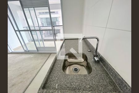 Sala/Cozinha de apartamento à venda com 2 quartos, 49m² em Barra Funda, São Paulo