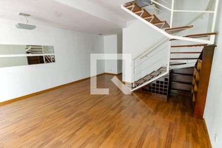 Sala de casa de condomínio para alugar com 3 quartos, 95m² em Jardim das Esmeraldas, São Paulo