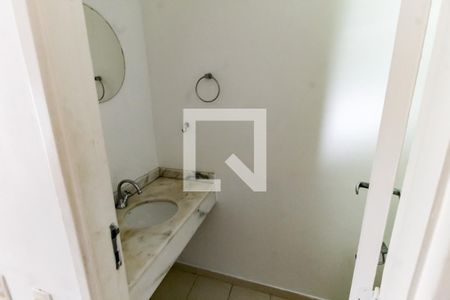 Lavabo de casa de condomínio para alugar com 3 quartos, 95m² em Jardim das Esmeraldas, São Paulo