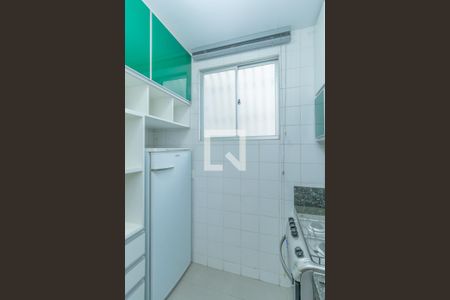 Cozinha de apartamento para alugar com 2 quartos, 55m² em Ipiranga, Belo Horizonte