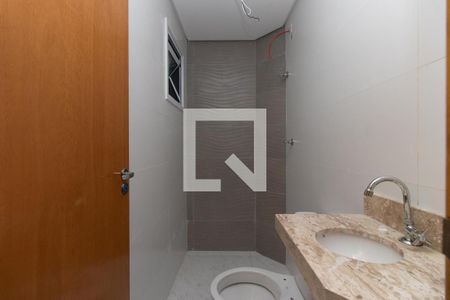 Banheiro de apartamento à venda com 1 quarto, 24m² em Parque Vitoria, São Paulo