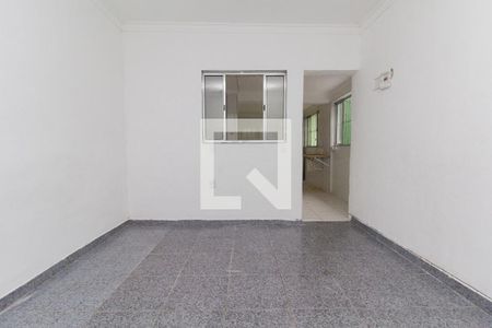 Sala de casa para alugar com 3 quartos, 60m² em Burgo Paulista, São Paulo