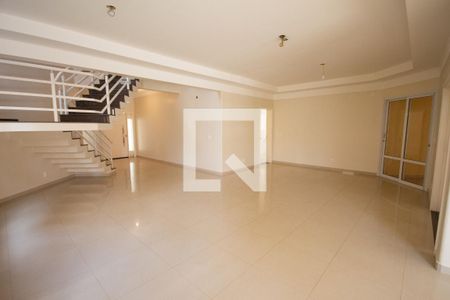 Sala de casa de condomínio para alugar com 4 quartos, 500m² em Subsetor Sul - 7 (s-7), Ribeirão Preto