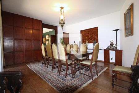 Sala de casa à venda com 4 quartos, 450m² em Vila Clementino, São Paulo