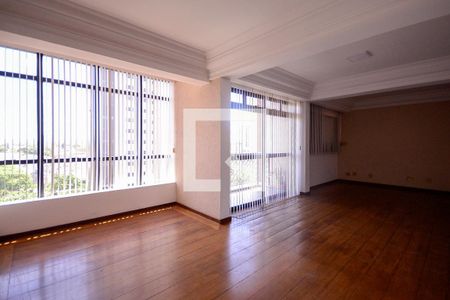 Sala  de apartamento para alugar com 2 quartos, 130m² em Vila Santo Estefano, São Paulo