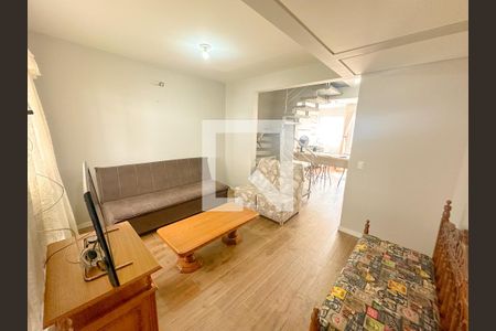 Sala de TV de apartamento para alugar com 2 quartos, 110m² em Cachoeira do Bom Jesus, Florianópolis