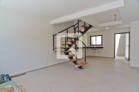 Sala de casa para alugar com 2 quartos, 115m² em Sítio Morro Grande, São Paulo