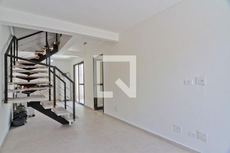 Sala de casa para alugar com 2 quartos, 115m² em Sítio Morro Grande, São Paulo