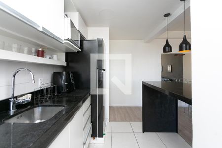 Cozinha de apartamento para alugar com 2 quartos, 57m² em Jardim Carvalho, Porto Alegre