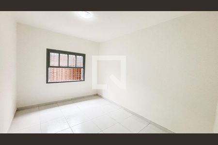 Quarto 1 de casa para alugar com 2 quartos, 100m² em Jardim Oriental, Santo André