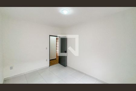 Quarto 1 de casa para alugar com 2 quartos, 100m² em Jardim Oriental, Santo André