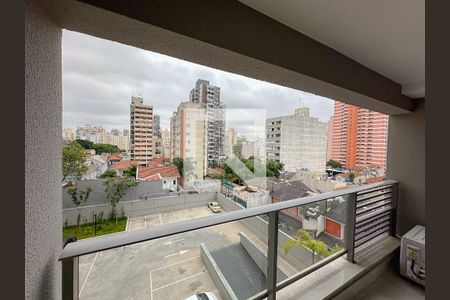 Sacada e vista/Quarto  de kitnet/studio à venda com 1 quarto, 31m² em Pompeia, São Paulo