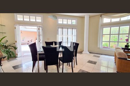 Sala  de casa à venda com 4 quartos, 380m² em Jardim Sao Caetano, São Caetano do Sul