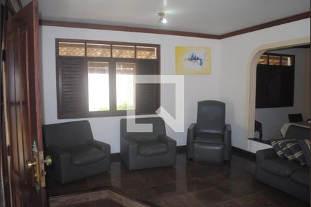 Sala  de casa para alugar com 10 quartos, 800m² em Praia do Flamengo, Salvador