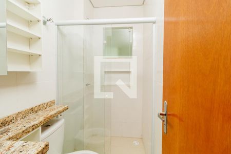 Banheiro de apartamento para alugar com 1 quarto, 27m² em Parada Inglesa, São Paulo