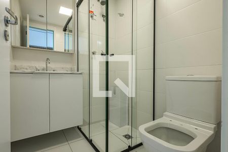 Banheiro de kitnet/studio para alugar com 1 quarto, 27m² em Sumarezinho, São Paulo