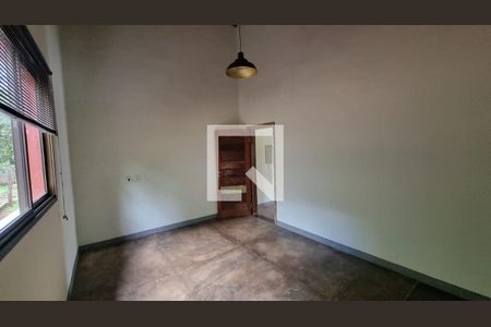 Sala de TV de casa de condomínio à venda com 3 quartos, 250m² em Casa Branca, Brumadinho