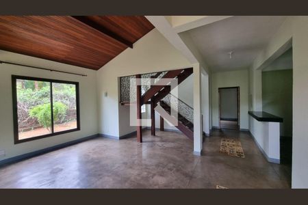 Sala principal de casa de condomínio à venda com 3 quartos, 250m² em Casa Branca, Brumadinho