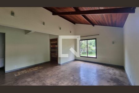 Sala principal de casa de condomínio à venda com 3 quartos, 250m² em Casa Branca, Brumadinho