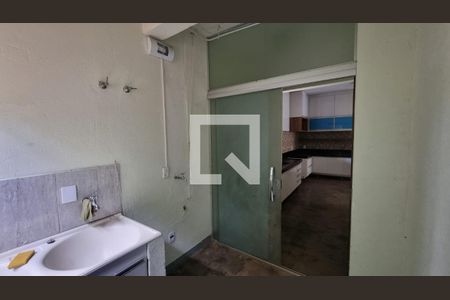 Área de serviço de casa de condomínio à venda com 3 quartos, 250m² em Casa Branca, Brumadinho