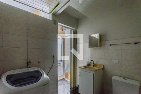 Banheiro de apartamento para alugar com 1 quarto, 32m² em Aclimação, São Paulo