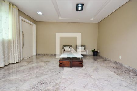 Sala de casa à venda com 4 quartos, 300m² em Itapoã, Belo Horizonte