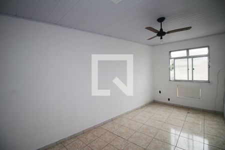 Quarto de casa para alugar com 1 quarto, 100m² em Irajá, Rio de Janeiro