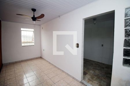 Sala de casa para alugar com 1 quarto, 100m² em Irajá, Rio de Janeiro