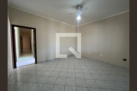 Sala de casa para alugar com 3 quartos, 191m² em Jardim Campos Verdes, Hortolândia