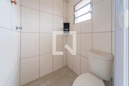 Banheiro  de casa à venda com 3 quartos, 125m² em Vila Guaraciaba, Santo André