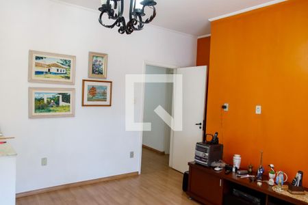 Sala de TV de casa à venda com 3 quartos, 268m² em Vila Yara, Osasco