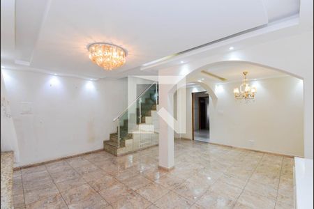 Sala de casa para alugar com 3 quartos, 200m² em Vila Itapegica, Guarulhos