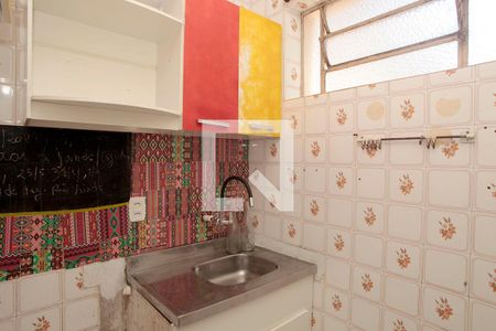 Cozinha de kitnet/studio para alugar com 1 quarto, 30m² em Santana, Porto Alegre