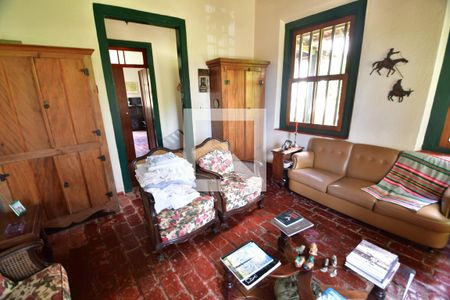 Sala 1 de casa para alugar com 3 quartos, 240m² em Sousas, Campinas